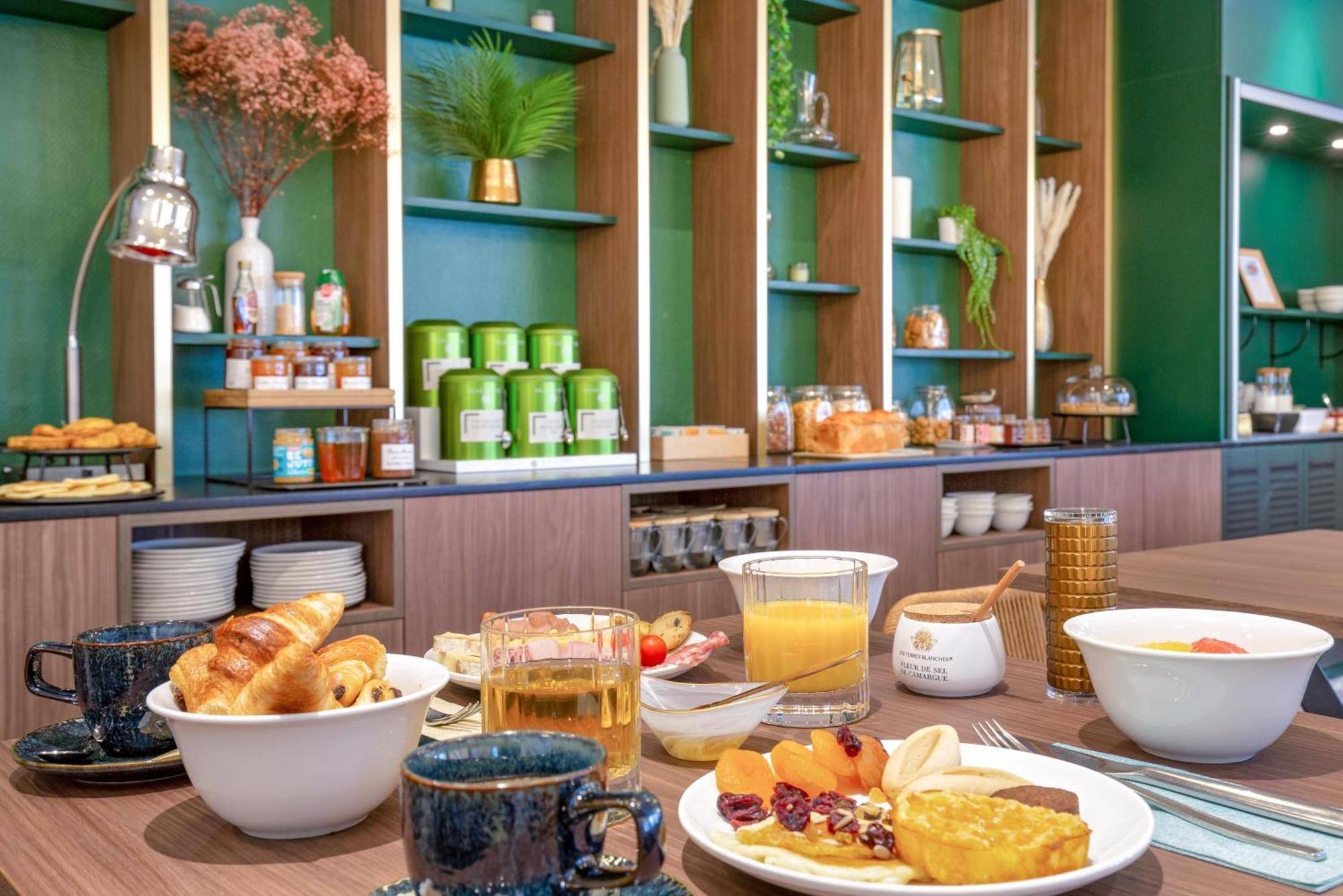Hotel Novotel Beaumanoir 4*