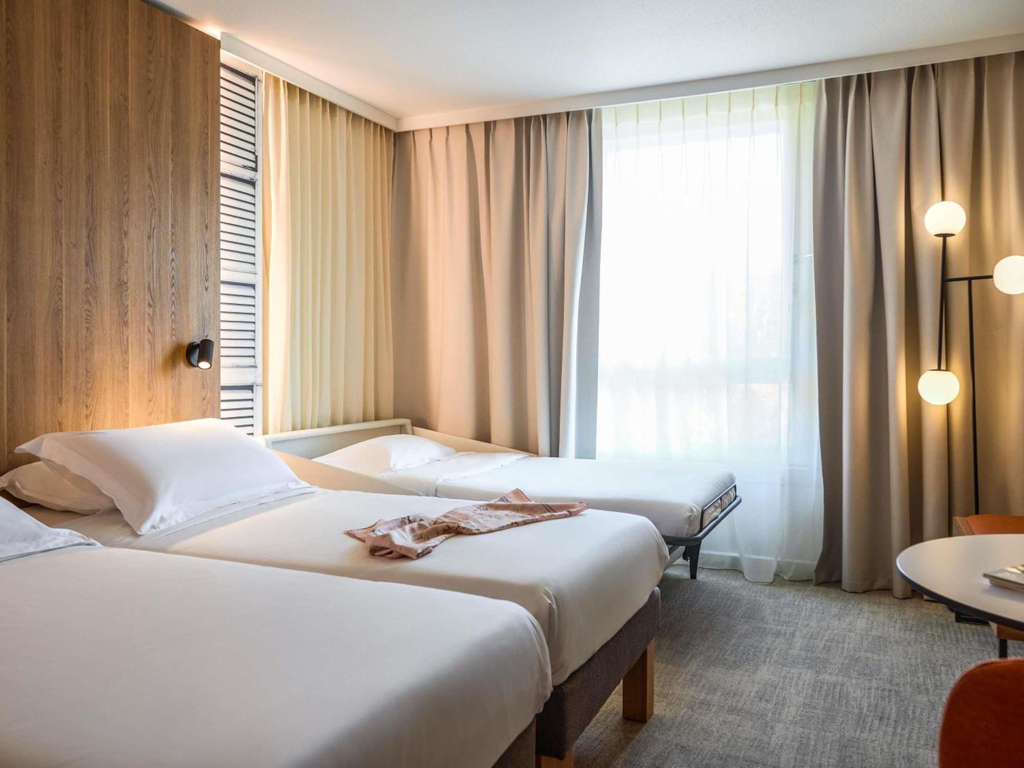 Hotel Novotel Beaumanoir 4*